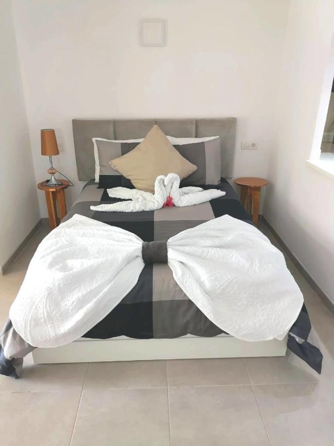 La Santa - Casa Marosenia Apartment Güime